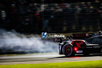 2024-06-12 - 08 BUEMI Sébastien (swi), HARTLEY Brendon (nzl), HIRAKAWA Ryo (jpn), Toyota Gazoo Racing, Toyota GR010 - Hybrid #08, Hypercar, FIA WEC, action during the 2024 24 Hours of Le Mans, 4th round of the 2024 FIA World Endurance Championship, on the Circuit des 24 Heures du Mans, on June 12, 2024 in Le Mans, France - 24 HEURES DU MANS 2024 - WEDNESDAY - ENDURANCE - MOTORS