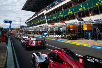 2024-06-12 - 06 ESTRE Kevin (fra), LOTTERER André (ger), VANTHOOR Laurens (bel), Porsche Penske Motorsport, Porsche 963 #06, Hypercar, FIA WEC, action during the Wednesday Qualifying session of the 2024 24 Hours of Le Mans, 4th round of the 2024 FIA World Endurance Championship, on the Circuit des 24 Heures du Mans, on June 12, 2024 in Le Mans, France - 24 HEURES DU MANS 2024 - WEDNESDAY - QUALIFYING - ENDURANCE - MOTORS