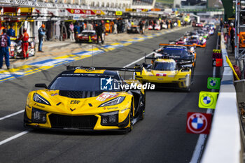 2024-06-12 - 81 EASTWOOD Charlie (irl), ANDRADE Rui (ang), VAN ROMPUY Tom (bel), TF Sport, Corvette Z06 GT3.R #81, LM GT3, FIA WEC, action during the Wednesday Qualifying session of the 2024 24 Hours of Le Mans, 4th round of the 2024 FIA World Endurance Championship, on the Circuit des 24 Heures du Mans, on June 12, 2024 in Le Mans, France - 24 HEURES DU MANS 2024 - WEDNESDAY - QUALIFYING - ENDURANCE - MOTORS