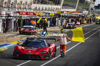 2024-06-12 - 70 IRIBE Brendan (usa), MILLROY Ollie (gar), SCHANDORFF Frederik (dnk), Inception Racing, McLaren 720S LMGT3 Evo, LM GT3, action during the Wednesday Qualifying session of the 2024 24 Hours of Le Mans, 4th round of the 2024 FIA World Endurance Championship, on the Circuit des 24 Heures du Mans, on June 12, 2024 in Le Mans, France - 24 HEURES DU MANS 2024 - WEDNESDAY - QUALIFYING - ENDURANCE - MOTORS