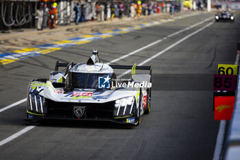 2024-06-12 - 94 VANDOORNE Stoffel (bel), DUVAL Loïc (fra), DI RESTA Paul (gbr), Peugeot TotalEnergies, Peugeot 9x8 #94, Hypercar, FIA WEC, action during the Wednesday Qualifying session of the 2024 24 Hours of Le Mans, 4th round of the 2024 FIA World Endurance Championship, on the Circuit des 24 Heures du Mans, on June 12, 2024 in Le Mans, France - 24 HEURES DU MANS 2024 - WEDNESDAY - QUALIFYING - ENDURANCE - MOTORS