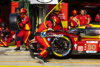 2024-06-12 - 50 FUOCO Antonio (ita), MOLINA Miguel (spa), NIELSEN Nicklas (dnk), Ferrari AF Corse, Ferrari 499P #50, Hypercar, FIA WEC, pit stop during the Wednesday Qualifying session of the 2024 24 Hours of Le Mans, 4th round of the 2024 FIA World Endurance Championship, on the Circuit des 24 Heures du Mans, on June 12, 2024 in Le Mans, France - 24 HEURES DU MANS 2024 - WEDNESDAY - QUALIFYING - ENDURANCE - MOTORS