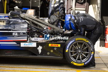 2024-06-12 - 02 BAMBER Earl (nzl), LYNN Alex (gbr), PALOU Alex (spa), Cadillac Racing, Cadillac V-Series.R #02, Hypercar, FIA WEC, action during the Wednesday Qualifying session of the 2024 24 Hours of Le Mans, 4th round of the 2024 FIA World Endurance Championship, on the Circuit des 24 Heures du Mans, on June 12, 2024 in Le Mans, France - 24 HEURES DU MANS 2024 - WEDNESDAY - QUALIFYING - ENDURANCE - MOTORS