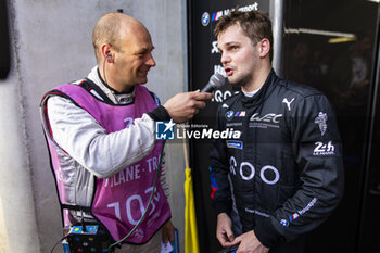 2024-06-12 - VANTHOOR Dries (bel), BMW M Team WRT, BMW Hybrid V8 #15, Hypercar, FIA WEC, portrait celebrating his fastest time during the Wednesday Qualifying session of the 2024 24 Hours of Le Mans, 4th round of the 2024 FIA World Endurance Championship, on the Circuit des 24 Heures du Mans, on June 12, 2024 in Le Mans, France - 24 HEURES DU MANS 2024 - WEDNESDAY - QUALIFYING - ENDURANCE - MOTORS