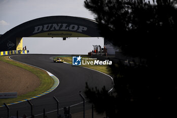 2024-06-12 - 83 KUBICA Robert (pol), SHWARTZMAN Robert (isr), YE Yifei (chn), AF Corse, Ferrari 499P #83, Hypercar, FIA WEC, action during the Wednesday Qualifying session of the 2024 24 Hours of Le Mans, 4th round of the 2024 FIA World Endurance Championship, on the Circuit des 24 Heures du Mans, on June 12, 2024 in Le Mans, France - 24 HEURES DU MANS 2024 - WEDNESDAY - QUALIFYING - ENDURANCE - MOTORS