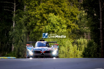 2024-06-12 - 20 VAN DER LINDE Sheldon (zaf), FRIJNS Robin (nld), RAST René (ger), BMW M Team WRT, BMW Hybrid V8 #20, Hypercar, FIA WEC, action during the Wednesday Qualifying session of the 2024 24 Hours of Le Mans, 4th round of the 2024 FIA World Endurance Championship, on the Circuit des 24 Heures du Mans, on June 12, 2024 in Le Mans, France - 24 HEURES DU MANS 2024 - WEDNESDAY - QUALIFYING - ENDURANCE - MOTORS