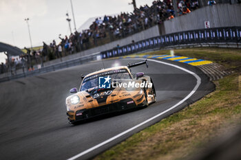 2024-06-12 - 91 LIETZ Richard (aut), SCHURING Morris (nld), SHAHIN Yasser (aus), Manthey EMA, Porsche 911 GT3 R #91, LM GT3, FIA WEC, action during the Wednesday Qualifying session of the 2024 24 Hours of Le Mans, 4th round of the 2024 FIA World Endurance Championship, on the Circuit des 24 Heures du Mans, on June 12, 2024 in Le Mans, France - 24 HEURES DU MANS 2024 - WEDNESDAY - QUALIFYING - ENDURANCE - MOTORS