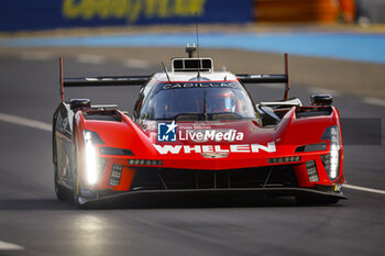 2024-06-12 - 311 DERANI Luis Felipe (bra), AITKEN Jack (gbr), DRUGOVICH Felipe (bra), Whelen Cadillac Racing, Cadillac V-Series.R #311, Hypercar, action during the Wednesday Qualifying session of the 2024 24 Hours of Le Mans, 4th round of the 2024 FIA World Endurance Championship, on the Circuit des 24 Heures du Mans, on June 12, 2024 in Le Mans, France - 24 HEURES DU MANS 2024 - WEDNESDAY - QUALIFYING - ENDURANCE - MOTORS