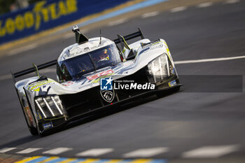 2024-06-12 - 94 VANDOORNE Stoffel (bel), DUVAL Loïc (fra), DI RESTA Paul (gbr), Peugeot TotalEnergies, Peugeot 9x8 #94, Hypercar, FIA WEC, action during the Wednesday Qualifying session of the 2024 24 Hours of Le Mans, 4th round of the 2024 FIA World Endurance Championship, on the Circuit des 24 Heures du Mans, on June 12, 2024 in Le Mans, France - 24 HEURES DU MANS 2024 - WEDNESDAY - QUALIFYING - ENDURANCE - MOTORS