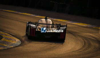 2024-06-12 - 93 VERGNE Jean-Eric (fra), JENSEN Mikkel (dnk), MULLER Nico (swi), Peugeot TotalEnergies, Peugeot 9x8 #93, Hypercar, FIA WEC, action during the Wednesday Qualifying session of the 2024 24 Hours of Le Mans, 4th round of the 2024 FIA World Endurance Championship, on the Circuit des 24 Heures du Mans, on June 12, 2024 in Le Mans, France - 24 HEURES DU MANS 2024 - WEDNESDAY - QUALIFYING - ENDURANCE - MOTORS