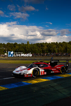 2024-06-12 - 05 CAMPBELL Matt (aus), CHRISTENSEN Michael (dnk), MAKOWIECKI Frédéric (fra), Porsche Penske Motorsport, Porsche 963 #05, Hypercar, FIA WEC, action during the Wednesday Qualifying session of the 2024 24 Hours of Le Mans, 4th round of the 2024 FIA World Endurance Championship, on the Circuit des 24 Heures du Mans, on June 12, 2024 in Le Mans, France - 24 HEURES DU MANS 2024 - WEDNESDAY - QUALIFYING - ENDURANCE - MOTORS