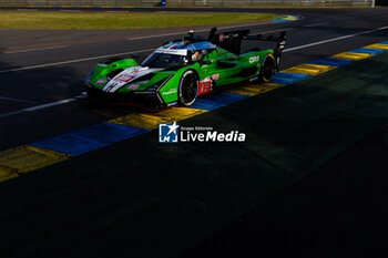 2024-06-12 - 19 GROSJEAN Romain (fra), CALDARELLI Andrea (ita), CAIROLI Matteo (ita), Lamborghini Iron Lynx, Lamborghini SC63 #19, Hypercar, action during the Wednesday Qualifying session of the 2024 24 Hours of Le Mans, 4th round of the 2024 FIA World Endurance Championship, on the Circuit des 24 Heures du Mans, on June 12, 2024 in Le Mans, France - 24 HEURES DU MANS 2024 - WEDNESDAY - QUALIFYING - ENDURANCE - MOTORS