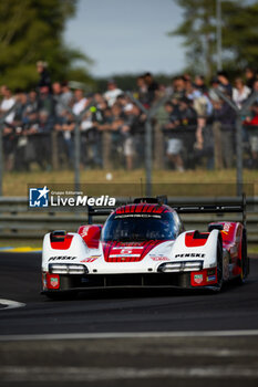 2024-06-12 - 05 CAMPBELL Matt (aus), CHRISTENSEN Michael (dnk), MAKOWIECKI Frédéric (fra), Porsche Penske Motorsport, Porsche 963 #05, Hypercar, FIA WEC, action during the Wednesday Qualifying session of the 2024 24 Hours of Le Mans, 4th round of the 2024 FIA World Endurance Championship, on the Circuit des 24 Heures du Mans, on June 12, 2024 in Le Mans, France - 24 HEURES DU MANS 2024 - WEDNESDAY - QUALIFYING - ENDURANCE - MOTORS