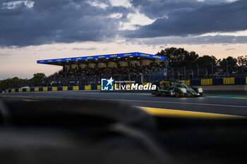 2024-06-12 - 30 FALB John (usa), ALLEN James (aus), SIMMENAUER Jean-Baptiste (fra), Duqueine Team, Oreca 07 - Gibson #30, LMP2 PRO/AM, action during the Free Practice 2 of the 2024 24 Hours of Le Mans, 4th round of the 2024 FIA World Endurance Championship, on the Circuit des 24 Heures du Mans, on June 12, 2024 in Le Mans, France - 24 HEURES DU MANS 2024 - WEDNESDAY - FREE PRACTICE 2 - ENDURANCE - MOTORS