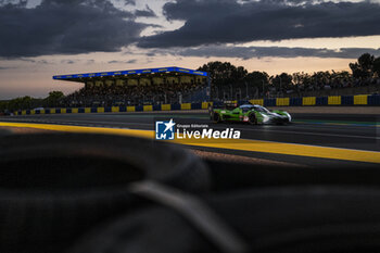 2024-06-12 - 63 BORTOLOTTI Mirko (ita), MORTARA Edoardo (ita), KVYAT Daniil, Lamborghini Iron Lynx, Lamborghini SC63 #63, Hypercar, FIA WEC, action during the Free Practice 2 of the 2024 24 Hours of Le Mans, 4th round of the 2024 FIA World Endurance Championship, on the Circuit des 24 Heures du Mans, on June 12, 2024 in Le Mans, France - 24 HEURES DU MANS 2024 - WEDNESDAY - FREE PRACTICE 2 - ENDURANCE - MOTORS