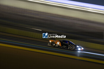 2024-06-12 - 59 SAUCY Grégoire (swi), COTTINGHAM James (gbr), COSTA Nicolas (bra), United Autosports, McLaren 720S GT3 Evo #59, LM GT3, FIA WEC, action during the Free Practice 2 of the 2024 24 Hours of Le Mans, 4th round of the 2024 FIA World Endurance Championship, on the Circuit des 24 Heures du Mans, on June 12, 2024 in Le Mans, France - 24 HEURES DU MANS 2024 - WEDNESDAY - FREE PRACTICE 2 - ENDURANCE - MOTORS