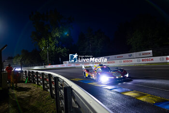 2024-06-12 - 51 PIER GUIDI Alessandro (ita), CALADO James (gbr), GIOVINAZZI Antonio (ita), Ferrari AF Corse, Ferrari 499P #51, Hypercar, FIA WEC, action during the Free Practice 2 of the 2024 24 Hours of Le Mans, 4th round of the 2024 FIA World Endurance Championship, on the Circuit des 24 Heures du Mans, on June 12, 2024 in Le Mans, France - 24 HEURES DU MANS 2024 - WEDNESDAY - FREE PRACTICE 2 - ENDURANCE - MOTORS