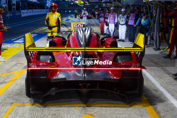 2024-06-12 - 50 FUOCO Antonio (ita), MOLINA Miguel (spa), NIELSEN Nicklas (dnk), Ferrari AF Corse, Ferrari 499P #50, Hypercar, FIA WEC, ambiance during the Free Practice 2 of the 2024 24 Hours of Le Mans, 4th round of the 2024 FIA World Endurance Championship, on the Circuit des 24 Heures du Mans, on June 12, 2024 in Le Mans, France - 24 HEURES DU MANS 2024 - WEDNESDAY - FREE PRACTICE 2 - ENDURANCE - MOTORS