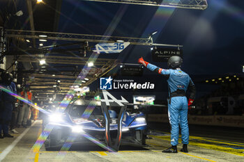 2024-06-12 - 36 VAXIVIERE Matthieu (fra), SCHUMACHER Mick (ger), LAPIERRE Nicolas (fra), Alpine Endurance Team, Alpine A424 #36, Hypercar, FIA WEC, pit stop during the Free Practice 2 of the 2024 24 Hours of Le Mans, 4th round of the 2024 FIA World Endurance Championship, on the Circuit des 24 Heures du Mans, on June 12, 2024 in Le Mans, France - 24 HEURES DU MANS 2024 - WEDNESDAY - FREE PRACTICE 2 - ENDURANCE - MOTORS