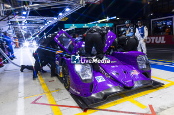 2024-06-12 - 14 HYETT PJ (usa), DELETRAZ Louis (swi), QUINN Alex (gbr), AO by TF, Oreca 07 - Gibson #14, LMP2 PRO/AM, pit stop during the Free Practice 2 of the 2024 24 Hours of Le Mans, 4th round of the 2024 FIA World Endurance Championship, on the Circuit des 24 Heures du Mans, on June 12, 2024 in Le Mans, France - 24 HEURES DU MANS 2024 - WEDNESDAY - FREE PRACTICE 2 - ENDURANCE - MOTORS