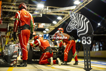 2024-06-12 - 183 PERRODO François (fra), BARNICOAT Ben (gbr), VARRONE Nicolas (arg), AF Corse, Oreca 07 - Gibson #183, LMP2 PRO/AM, pit stop during the Free Practice 2 of the 2024 24 Hours of Le Mans, 4th round of the 2024 FIA World Endurance Championship, on the Circuit des 24 Heures du Mans, on June 12, 2024 in Le Mans, France - 24 HEURES DU MANS 2024 - WEDNESDAY - FREE PRACTICE 2 - ENDURANCE - MOTORS