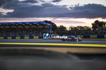 2024-06-12 - 54 FLOHR Thomas (swi), CASTELLACCI Francesco (ita), RIGON Davide (ita), Vista AF Corse, Ferrari 296 GT3 #54, LM GT3, FIA WEC, action during the Free Practice 2 of the 2024 24 Hours of Le Mans, 4th round of the 2024 FIA World Endurance Championship, on the Circuit des 24 Heures du Mans, on June 12, 2024 in Le Mans, France - 24 HEURES DU MANS 2024 - WEDNESDAY - FREE PRACTICE 2 - ENDURANCE - MOTORS