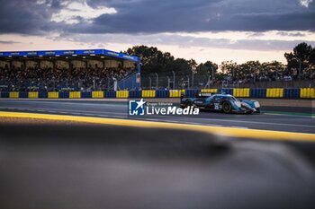 2024-06-12 - 25 KAISER Matthias (lie), CALDWELL Olli (gbr), DE ANGELIS Roman (can), Algarve Pro Racing, Oreca 07 - Gibson #25, LMP2, action during the Free Practice 2 of the 2024 24 Hours of Le Mans, 4th round of the 2024 FIA World Endurance Championship, on the Circuit des 24 Heures du Mans, on June 12, 2024 in Le Mans, France - 24 HEURES DU MANS 2024 - WEDNESDAY - FREE PRACTICE 2 - ENDURANCE - MOTORS