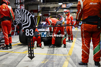 2024-06-12 - VZ183 PERRODO François (fra), BARNICOAT Ben (gbr), VARRONE Nicolas (arg), AF Corse, Oreca 07 - Gibson #183, LMP2 PRO/AM, pitstop, arrêt aux stands during the Free Practice 2 of the 2024 24 Hours of Le Mans, 4th round of the 2024 FIA World Endurance Championship, on the Circuit des 24 Heures du Mans, on June 12, 2024 in Le Mans, France - 24 HEURES DU MANS 2024 - WEDNESDAY - FREE PRACTICE 2 - ENDURANCE - MOTORS