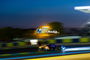 2024-06-12 - 59 SAUCY Grégoire (swi), COTTINGHAM James (gbr), COSTA Nicolas (bra), United Autosports, McLaren 720S GT3 Evo #59, LM GT3, FIA WEC, action during the Free Practice 2 of the 2024 24 Hours of Le Mans, 4th round of the 2024 FIA World Endurance Championship, on the Circuit des 24 Heures du Mans, on June 12, 2024 in Le Mans, France - 24 HEURES DU MANS 2024 - WEDNESDAY - FREE PRACTICE 2 - ENDURANCE - MOTORS