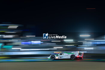 2024-06-12 - 99 TINCKNELL Harry (gbr), JANI Neel (swi), ANDLAUER Julien (fra), Proton Competition, Porsche 963 #99, Hypercar, FIA WEC, action during the Free Practice 2 of the 2024 24 Hours of Le Mans, 4th round of the 2024 FIA World Endurance Championship, on the Circuit des 24 Heures du Mans, on June 12, 2024 in Le Mans, France - 24 HEURES DU MANS 2024 - WEDNESDAY - FREE PRACTICE 2 - ENDURANCE - MOTORS