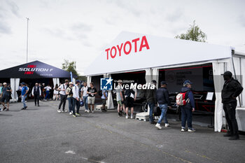 2024-06-13 - Fan village, fans, supporters, public, spectators, fan zone during the 2024 24 Hours of Le Mans, 4th round of the 2024 FIA World Endurance Championship, on the Circuit des 24 Heures du Mans, on June 13, 2024 in Le Mans, France - 24 HEURES DU MANS 2024 - THURSDAY - ENDURANCE - MOTORS