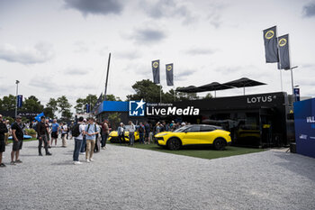 2024-06-13 - Fan village, fans, supporters, public, spectators, fan zone during the 2024 24 Hours of Le Mans, 4th round of the 2024 FIA World Endurance Championship, on the Circuit des 24 Heures du Mans, on June 13, 2024 in Le Mans, France - 24 HEURES DU MANS 2024 - THURSDAY - ENDURANCE - MOTORS