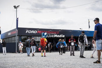 2024-06-13 - Fan village, fans, supporters, public, spectators, fan zone during the 2024 24 Hours of Le Mans, 4th round of the 2024 FIA World Endurance Championship, on the Circuit des 24 Heures du Mans, on June 13, 2024 in Le Mans, France - 24 HEURES DU MANS 2024 - THURSDAY - ENDURANCE - MOTORS