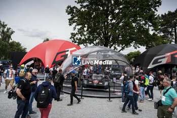 2024-06-13 - Fan village, fans, supporters, public, spectators, fan zone during the 2024 24 Hours of Le Mans, 4th round of the 2024 FIA World Endurance Championship, on the Circuit des 24 Heures du Mans, on June 13, 2024 in Le Mans, France - 24 HEURES DU MANS 2024 - THURSDAY - ENDURANCE - MOTORS