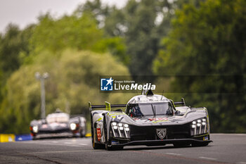 2024-06-13 - 93 VERGNE Jean-Eric (fra), JENSEN Mikkel (dnk), MULLER Nico (swi), Peugeot TotalEnergies, Peugeot 9x8 #93, Hypercar, FIA WEC, action during the 2024 24 Hours of Le Mans, 4th round of the 2024 FIA World Endurance Championship, on the Circuit des 24 Heures du Mans, on June 13, 2024 in Le Mans, France - 24 HEURES DU MANS 2024 - THURSDAY - ENDURANCE - MOTORS