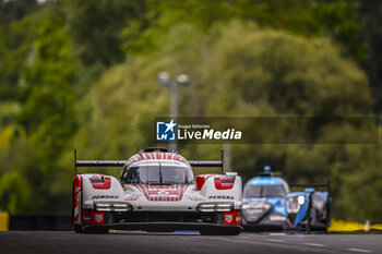 2024-06-13 - 06 ESTRE Kevin (fra), LOTTERER André (ger), VANTHOOR Laurens (bel), Porsche Penske Motorsport, Porsche 963 #06, Hypercar, FIA WEC, action during the 2024 24 Hours of Le Mans, 4th round of the 2024 FIA World Endurance Championship, on the Circuit des 24 Heures du Mans, on June 13, 2024 in Le Mans, France - 24 HEURES DU MANS 2024 - THURSDAY - ENDURANCE - MOTORS