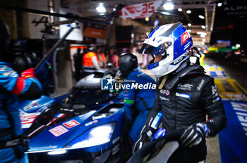 2024-06-13 - CHATIN Paul-Loup (fra), Alpine Endurance Team #35, Alpine A424, Hypercar, FIA WEC, portrait during the 2024 24 Hours of Le Mans, 4th round of the 2024 FIA World Endurance Championship, on the Circuit des 24 Heures du Mans, on June 13, 2024 in Le Mans, France - 24 HEURES DU MANS 2024 - THURSDAY - ENDURANCE - MOTORS