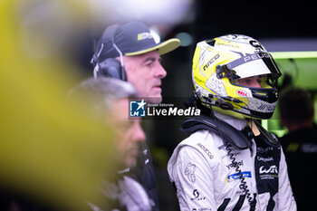 2024-06-13 - MULLER Nico (swi), Peugeot TotalEnergies, Peugeot 9x8 #93, Hypercar, FIA WEC, portrait during the 2024 24 Hours of Le Mans, 4th round of the 2024 FIA World Endurance Championship, on the Circuit des 24 Heures du Mans, on June 13, 2024 in Le Mans, France - 24 HEURES DU MANS 2024 - THURSDAY - ENDURANCE - MOTORS