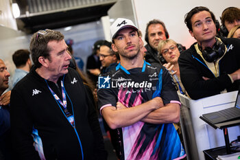 2024-06-13 - GASLY Pierre (fra), Alpine F1 Team A524, portrait FAMIN Bruno (fra), VP Motorsport of Alpine, portrait during the 2024 24 Hours of Le Mans, 4th round of the 2024 FIA World Endurance Championship, on the Circuit des 24 Heures du Mans, on June 13, 2024 in Le Mans, France - 24 HEURES DU MANS 2024 - THURSDAY - ENDURANCE - MOTORS