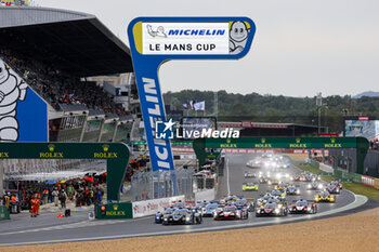 2024-06-13 - start of the race, depart, Race 1 during the Road to Le Mans 2024, 3rd round of the 2024 Michelin Le Mans Cup, on the Circuit des 24 Heures du Mans, from June 12 to 15, 2024 in Le Mans, France - AUTO - ROAD TO LE MANS 2024 - ENDURANCE - MOTORS