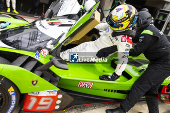 2024-06-13 - GROSJEAN Romain (fra), Lamborghini Iron Lynx, Lamborghini SC63 #19, Hypercar, portrait during the Free Practice 3 of the 2024 24 Hours of Le Mans, 4th round of the 2024 FIA World Endurance Championship, on the Circuit des 24 Heures du Mans, on June 13, 2024 in Le Mans, France - 24 HEURES DU MANS 2024 - THURSDAY - FREE PRACTICE 3 - ENDURANCE - MOTORS