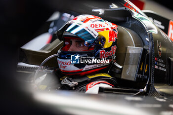 2024-06-13 - BUEMI Sébastien (swi), Toyota Gazoo Racing, Toyota GR010 - Hybrid #08, Hypercar, FIA WEC, portrait during the Free Practice 3 of the 2024 24 Hours of Le Mans, 4th round of the 2024 FIA World Endurance Championship, on the Circuit des 24 Heures du Mans, on June 13, 2024 in Le Mans, France - 24 HEURES DU MANS 2024 - THURSDAY - FREE PRACTICE 3 - ENDURANCE - MOTORS