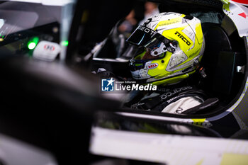 2024-06-13 - MULLER Nico (swi), Peugeot TotalEnergies, Peugeot 9x8 #93, Hypercar, FIA WEC, portrait during the Free Practice 3 of the 2024 24 Hours of Le Mans, 4th round of the 2024 FIA World Endurance Championship, on the Circuit des 24 Heures du Mans, on June 13, 2024 in Le Mans, France - 24 HEURES DU MANS 2024 - THURSDAY - FREE PRACTICE 3 - ENDURANCE - MOTORS