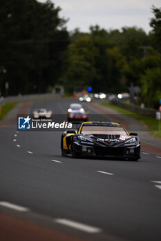 2024-06-13 - 82 JUNCADELLA Daniel (spa), BAUD Sébastien (fra), KOIZUMI Hiroshi (jpn), TF Sport, Corvette Z06 GT3.R #82, LM GT3, FIA WEC, action during the Free Practice 3 of the 2024 24 Hours of Le Mans, 4th round of the 2024 FIA World Endurance Championship, on the Circuit des 24 Heures du Mans, on June 13, 2024 in Le Mans, France - 24 HEURES DU MANS 2024 - THURSDAY - FREE PRACTICE 3 - ENDURANCE - MOTORS