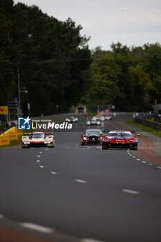 2024-06-13 - 66 PETROBELLI Giacomo (ita), TEN VOORDE Larry (nld), YOLUC Salih (tur), JMW Motorsport, Ferrari 296 LMGT3 #66, LM GT3, action, 38 RASMUSSEN Oliver (dnk), HANSON Philip (gbr), BUTTON Jenson (gbr), Hertz Team Jota, Porsche 963 #38, Hypercar, FIA WEC, action during the Free Practice 3 of the 2024 24 Hours of Le Mans, 4th round of the 2024 FIA World Endurance Championship, on the Circuit des 24 Heures du Mans, on June 13, 2024 in Le Mans, France - 24 HEURES DU MANS 2024 - THURSDAY - FREE PRACTICE 3 - ENDURANCE - MOTORS