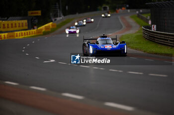 2024-06-13 - 02 BAMBER Earl (nzl), LYNN Alex (gbr), PALOU Alex (spa), Cadillac Racing, Cadillac V-Series.R #02, Hypercar, FIA WEC, action during the Free Practice 3 of the 2024 24 Hours of Le Mans, 4th round of the 2024 FIA World Endurance Championship, on the Circuit des 24 Heures du Mans, on June 13, 2024 in Le Mans, France - 24 HEURES DU MANS 2024 - THURSDAY - FREE PRACTICE 3 - ENDURANCE - MOTORS