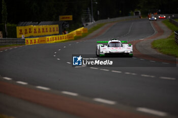 2024-06-13 - 99 TINCKNELL Harry (gbr), JANI Neel (swi), ANDLAUER Julien (fra), Proton Competition, Porsche 963 #99, Hypercar, FIA WEC, action during the Free Practice 3 of the 2024 24 Hours of Le Mans, 4th round of the 2024 FIA World Endurance Championship, on the Circuit des 24 Heures du Mans, on June 13, 2024 in Le Mans, France - 24 HEURES DU MANS 2024 - THURSDAY - FREE PRACTICE 3 - ENDURANCE - MOTORS