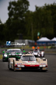 2024-06-13 - 38 RASMUSSEN Oliver (dnk), HANSON Philip (gbr), BUTTON Jenson (gbr), Hertz Team Jota, Porsche 963 #38, Hypercar, FIA WEC, action during the Free Practice 3 of the 2024 24 Hours of Le Mans, 4th round of the 2024 FIA World Endurance Championship, on the Circuit des 24 Heures du Mans, on June 13, 2024 in Le Mans, France - 24 HEURES DU MANS 2024 - THURSDAY - FREE PRACTICE 3 - ENDURANCE - MOTORS