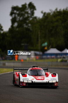 2024-06-13 - 05 CAMPBELL Matt (aus), CHRISTENSEN Michael (dnk), MAKOWIECKI Frédéric (fra), Porsche Penske Motorsport, Porsche 963 #05, Hypercar, FIA WEC, action during the Free Practice 3 of the 2024 24 Hours of Le Mans, 4th round of the 2024 FIA World Endurance Championship, on the Circuit des 24 Heures du Mans, on June 13, 2024 in Le Mans, France - 24 HEURES DU MANS 2024 - THURSDAY - FREE PRACTICE 3 - ENDURANCE - MOTORS