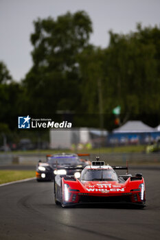 2024-06-13 - 311 DERANI Luis Felipe (bra), AITKEN Jack (gbr), DRUGOVICH Felipe (bra), Whelen Cadillac Racing, Cadillac V-Series.R #311, Hypercar, action during the Free Practice 3 of the 2024 24 Hours of Le Mans, 4th round of the 2024 FIA World Endurance Championship, on the Circuit des 24 Heures du Mans, on June 13, 2024 in Le Mans, France - 24 HEURES DU MANS 2024 - THURSDAY - FREE PRACTICE 3 - ENDURANCE - MOTORS